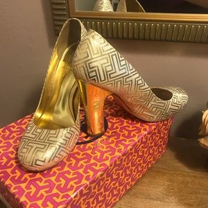Tory Burch Gold Pumps